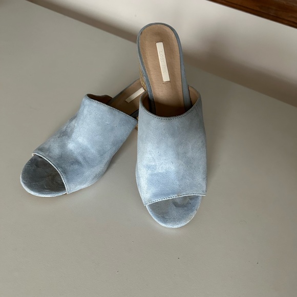 Blue mules - Picture 2 of 4